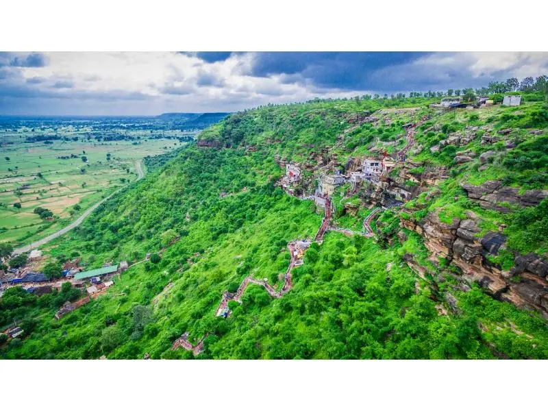 Hanuman Dhara Chitrakoot – Ropeway Facility & Tapasya Place of Lord ...